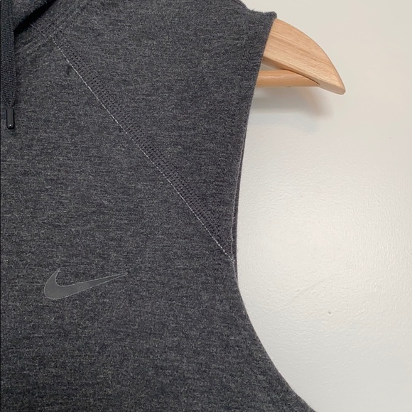 Nike Sleeveless Hoodie/Tank Top - Picture 4 of 7